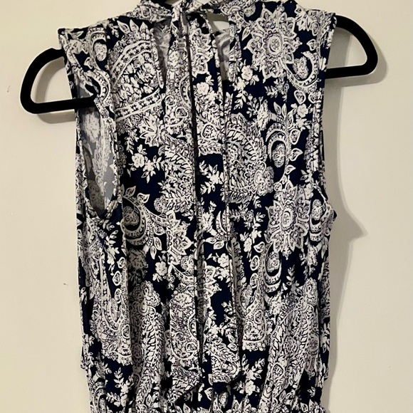 Brand new jumpsuit! It’s calling your name! - Picture 2 of 2